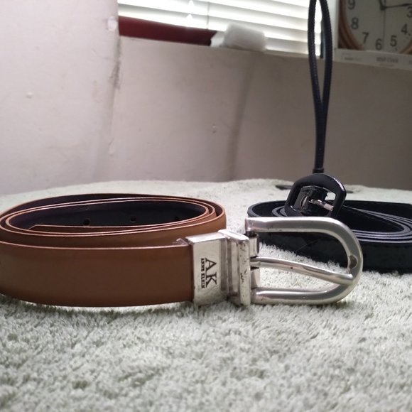 Anne Klien reversable belt with second black slim belt - Picture 2 of 4